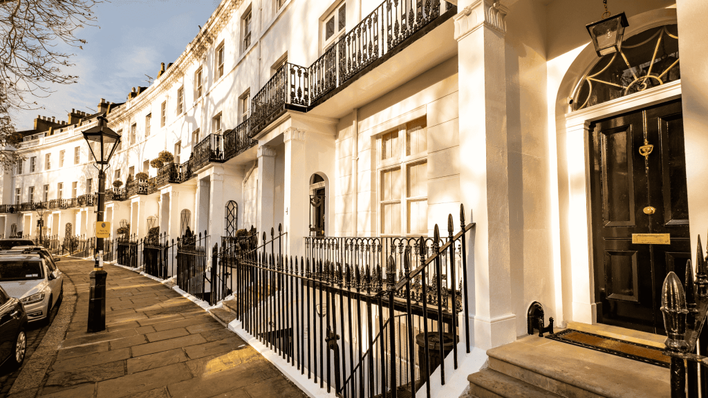 Rents Soar, House Prices Plunge, and the Enigma of 'Ghost Listings' - 12th Sept Property Bulletin